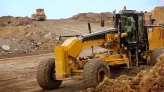 The Cat® 16M3 — Enhanced Performance and Operator Comfort