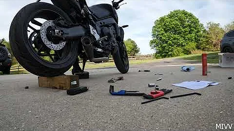 2021 Yamaha MT-09 MIVV X-M5 vs Stock Exhaust Comparison