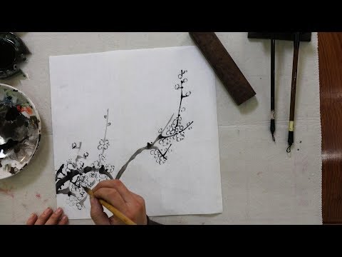 国画水墨白梅花画法，勾线中空留白，层次分明真好看