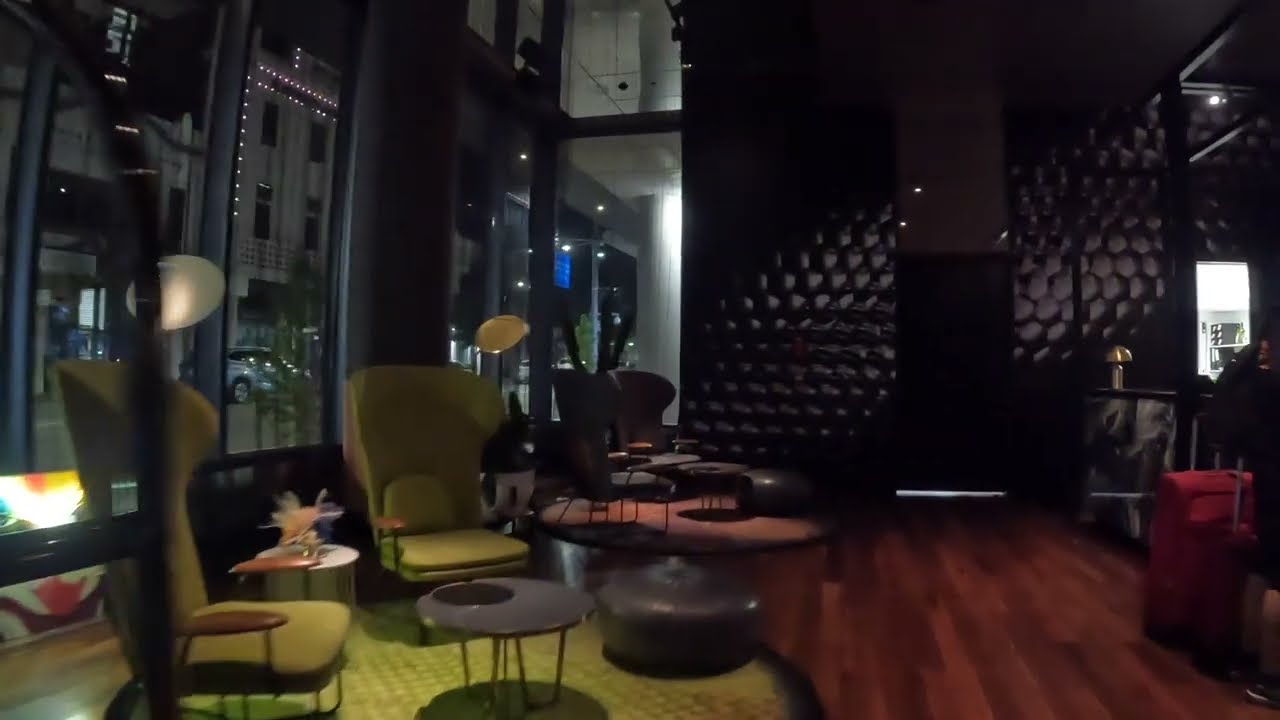 QT HOTEL PERTH ARRIVAL VIDEO [4K UHD]