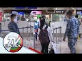 Mga pasaherong pinapapasok sa NAIA binawasan dahil sa aberya sa COVID-19 swab test | TV Patrol