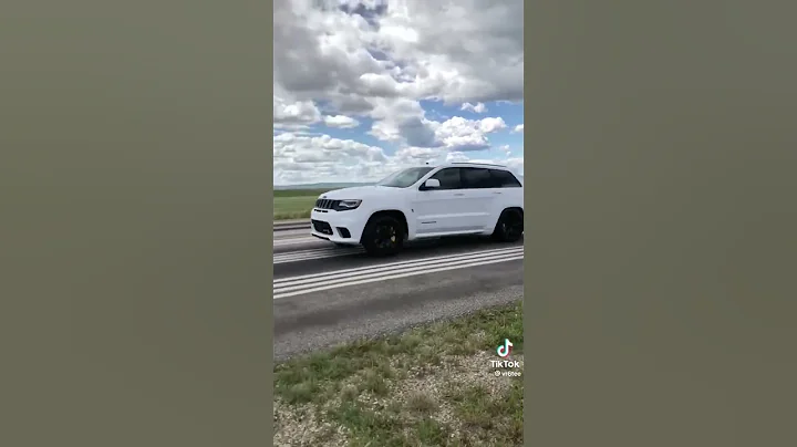 TRACKHAWK VS CORVETTE C7!