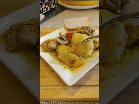 Куриное бедро тушёное с картофелем. Шикарное блюдо из простого. #shorts #рецепт #еда #ужин