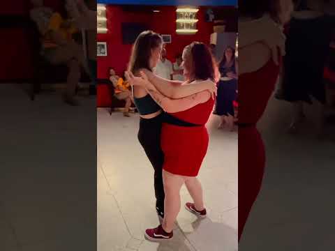 2 Ladies dancing Tarraxo - Daisy & Emmanuelle  #shorts