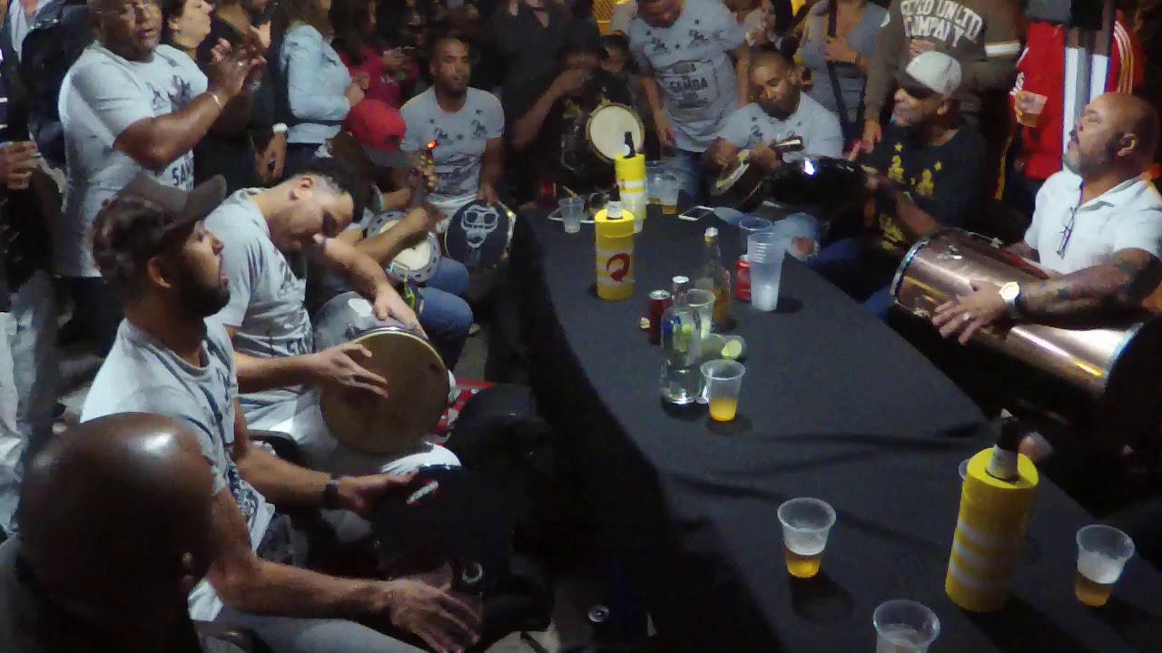 SAMBA DOS AMIGOS - Água de chuva no mar