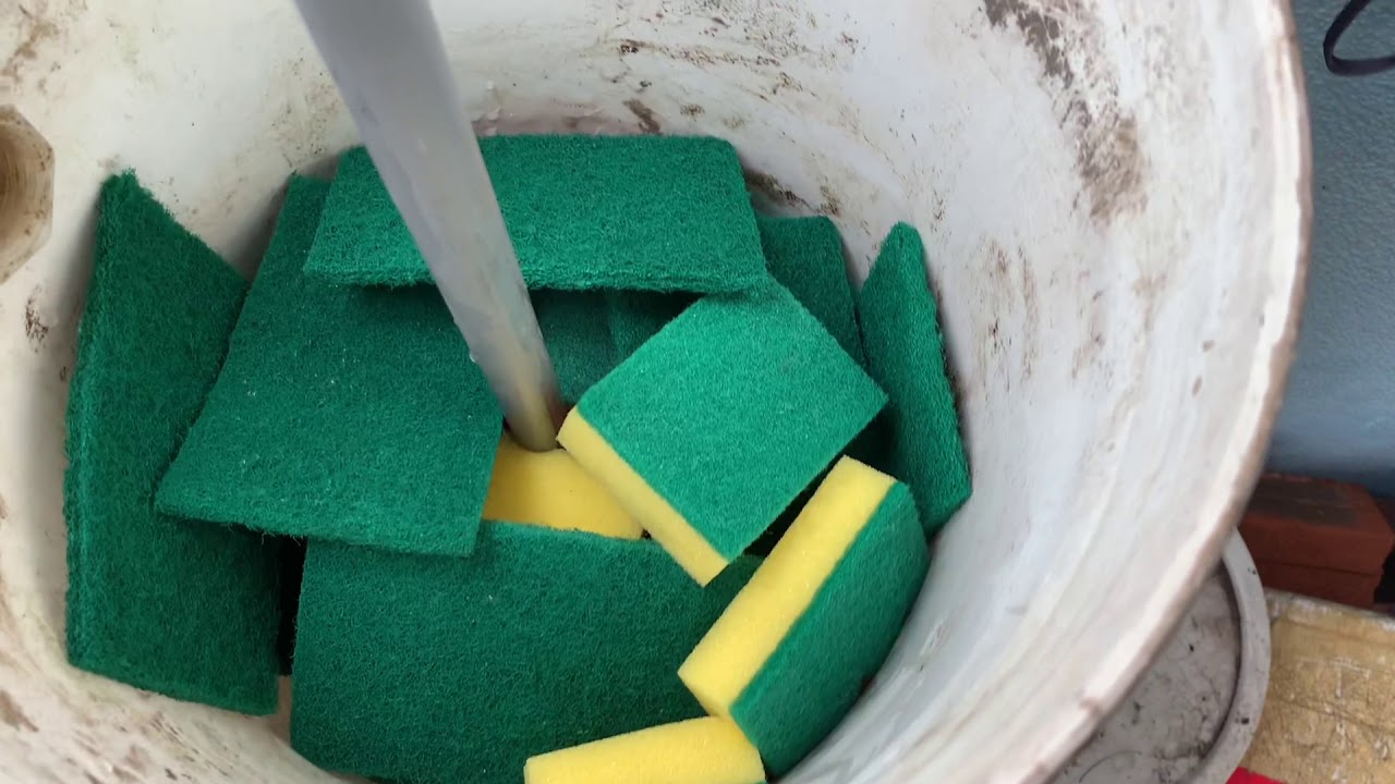 Hồ cá ngoài trời và nguyên liệu lọc giá rẻ