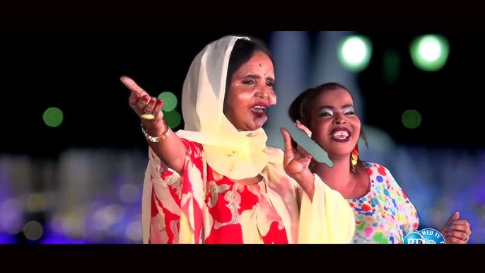 Yalangoch dengizchilar va Fetish sahnasi Jonni yaxshi