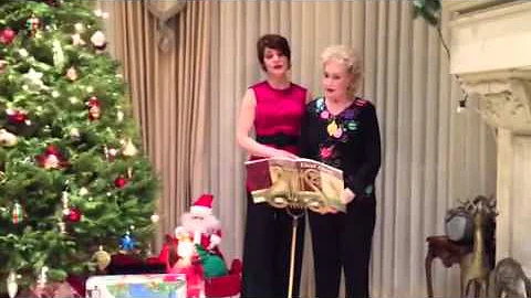 Cheryl Robinson and 92-year-old mother Christmas d...