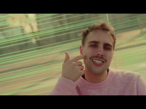 Moony - STIG MIT YY / Grün ist gut (Arbeitgeberinnen-Auftritt der Basler Verkehrs-Betriebe BVB)