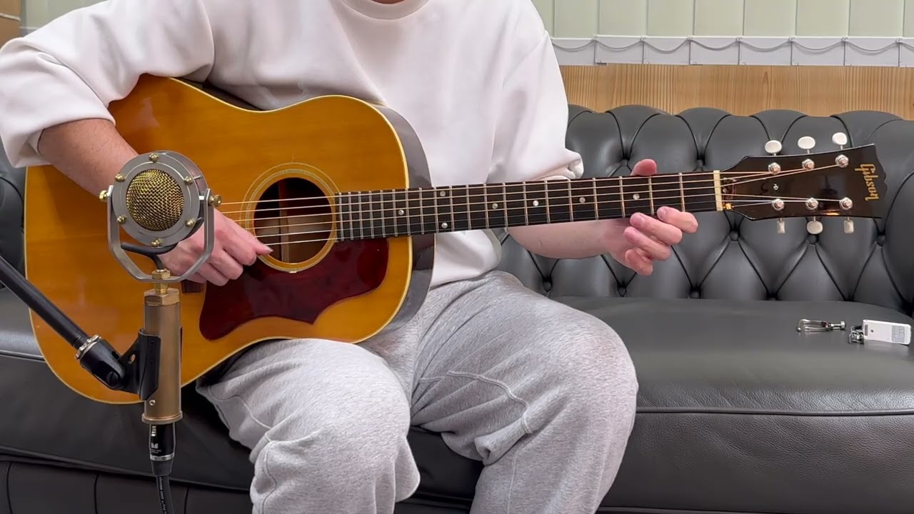 Gibson J-50 (1969) - Trippers' Guitars