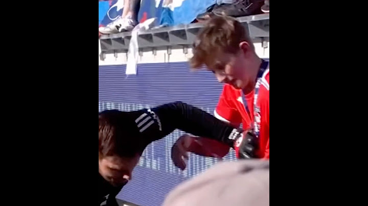 Sven Ulreich pushed Heidenheim's ballboy! But later he apolgized with class! - Heidenheim vs Bayern