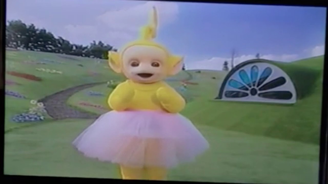 Teletubbies Laa Laa GIF Teletubbies Laa Laa Lala Discover Share GIFs ...