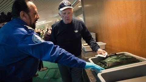 TSA chief out after fake weapons missed in screenings