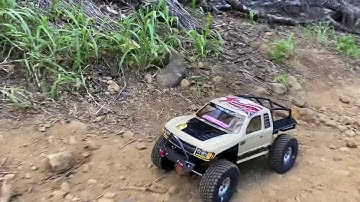 RC Trail Crawl - Axial SCX10.2 Trail Honcho