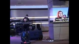 Kau Bawa Aku di Jalan SalibMu - Erastus Sabdono