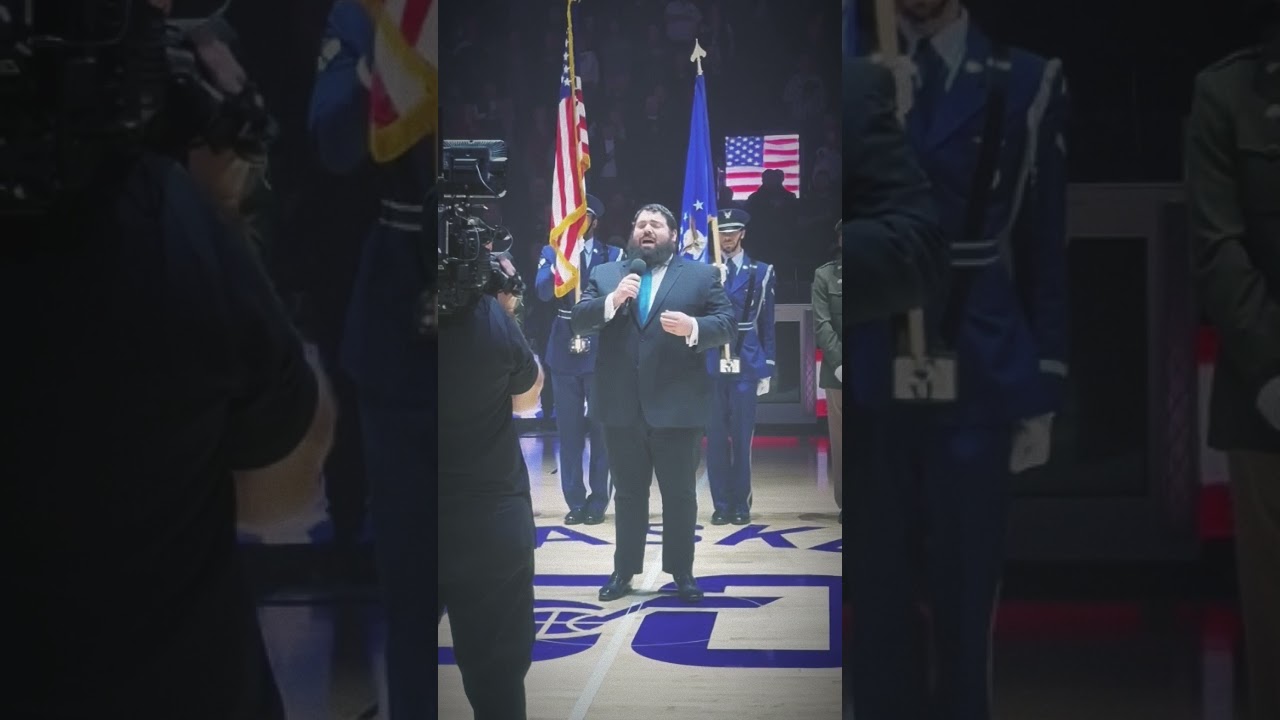 And the rockets 🚀 red glare #starspangledbanner #nationalanthem #utahjazz #nba #jewishutah #knicks