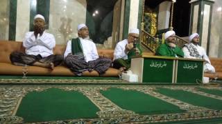 Habib Hud Al Athas saat talqin dan do'a penutup di majelis rasulullah