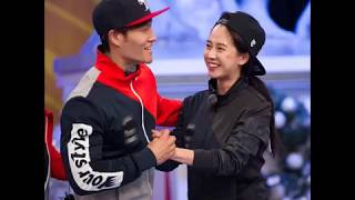 Spartace Couple: Holding Hands