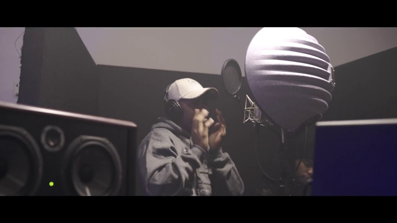 Mikey Dollaz Ft Lil Vic (pokaface) 