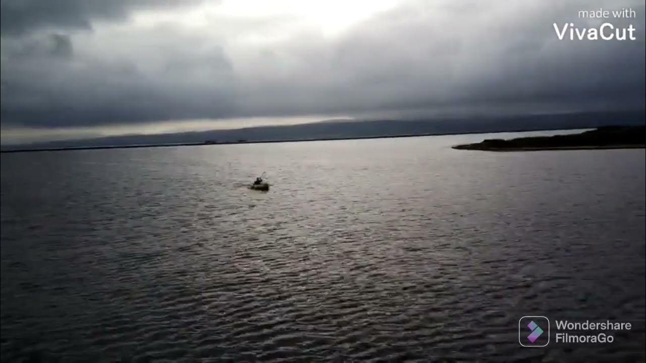 Retour de pêche en kayak sur l'étang de Leucate filmé avec drone fimi