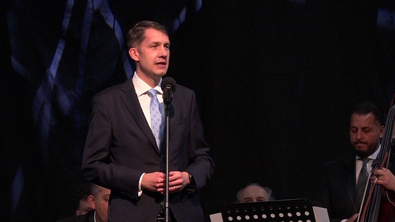 Mága Zoltán világhírű hegedűművész adott gálakoncertet Zentán