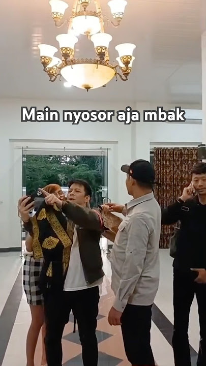 Just play kissing, sis 😅😅😅. #ariel #noah