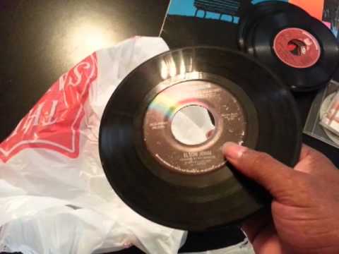 Video: Ang Salvation Army ba ay kumukuha ng mga vinyl record?