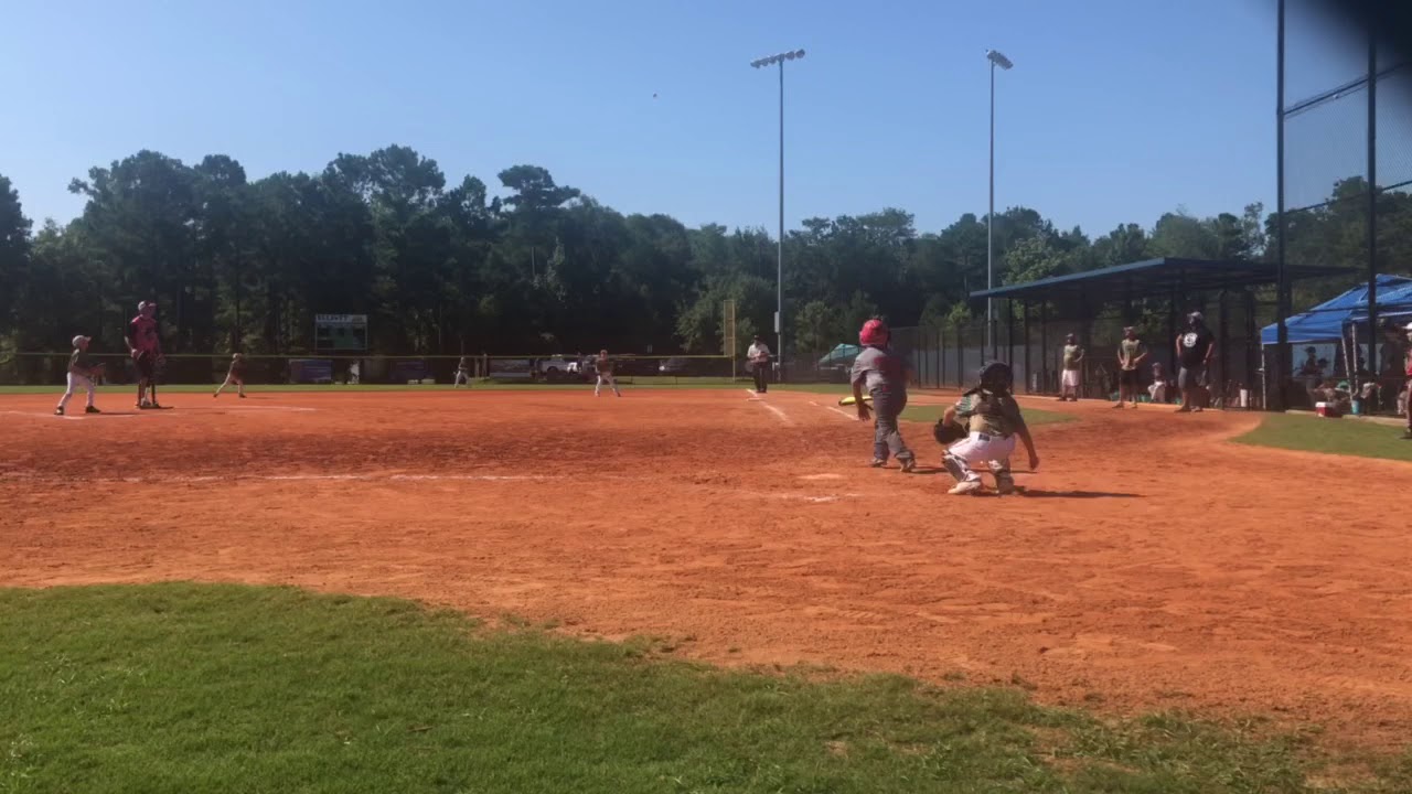 Chance Sturkie Single on a Line Drive to Right Field (8yr old) 
