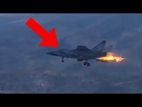 Pilots EJECT Out Of Burning Plane - Daily dose of aviation