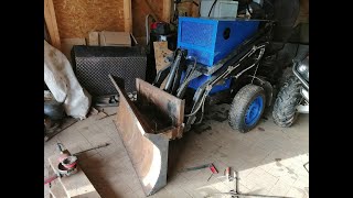 Мини трактор переломка, поворотный отвал для снега