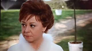 Juliette Esprits Giulietta Mina Fellini . Scène Table Iris