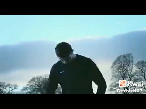 كرستيانو رونالدو أنا عشت قبلك طير حزين مكسور جناحو رصاص عنيكو بيرشك فينا هو انتو ليه بتبوصو علينا