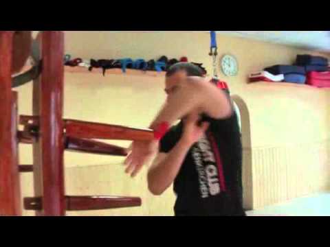 Muk Yang Chong Holzpuppe Wing Chun Fight Club Gels...