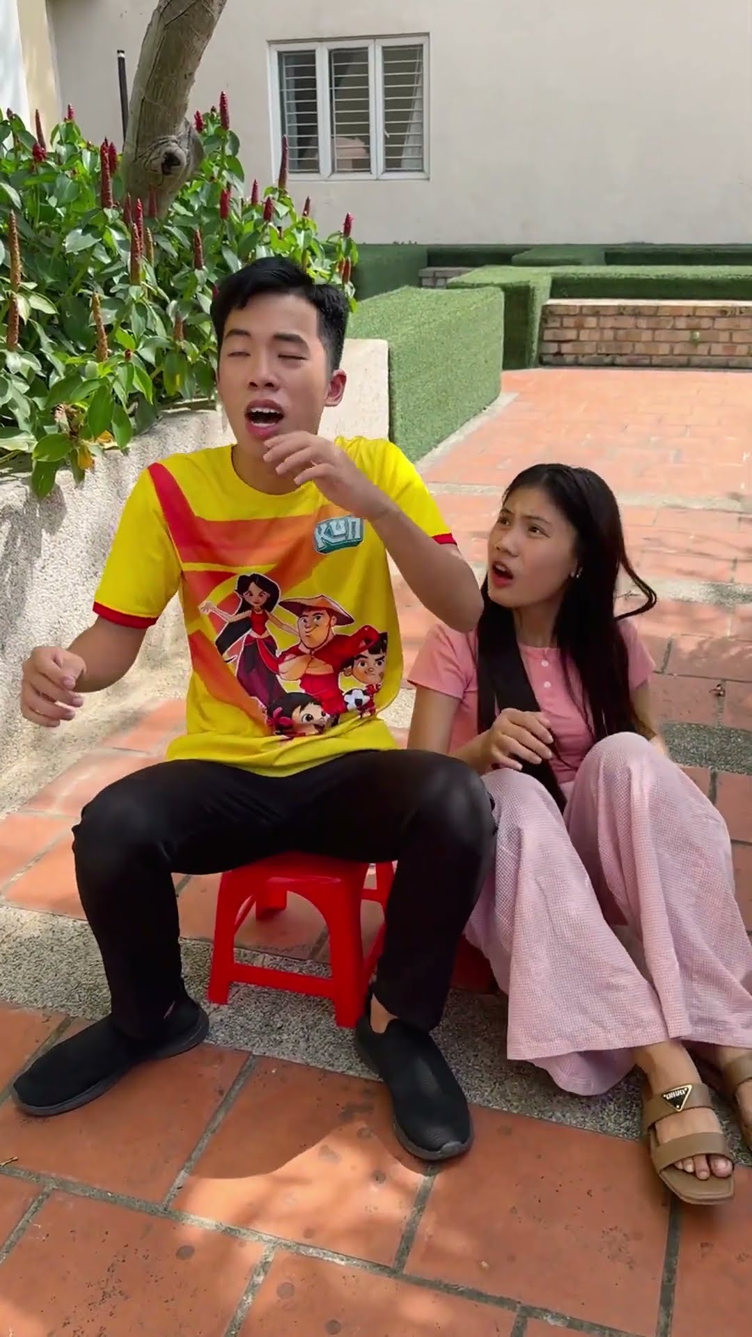 SH - Hắt xì làm biến mất xe oto và mọi thứ || Sneezing makes cars disappear #shorts