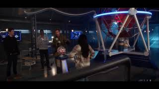 The Flash 7x01 - The Wellses Merge Into Barry