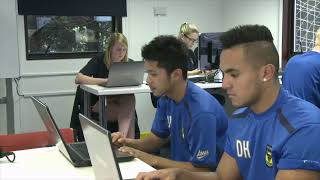 Oxford Football Academy, Solutions Elementary 8