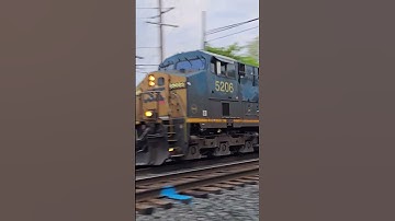 CSX ES40DC 5206 leads I008 in East Rochester NY. #train #csx #railroad