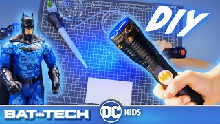 Rastreador UV De Pegadas | Construindo Com Batman | DC Kids Rastreador UV De Pegadas | Construindo Com Batman | DC Kids