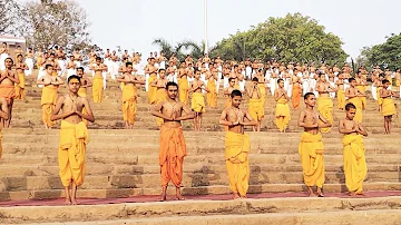 आदित्यस्य नमस्कारं ये कुर्वन्ति दिने दिने...