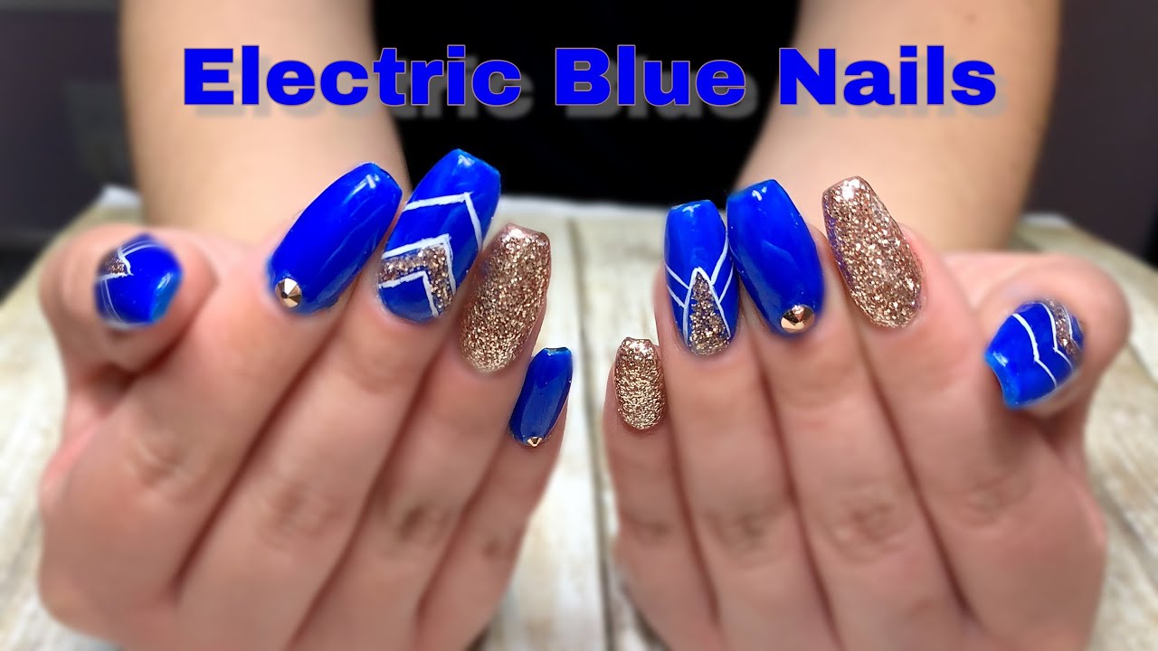 electric blue nails