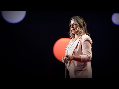 How policewomen make communities safer | Ivonne Roman