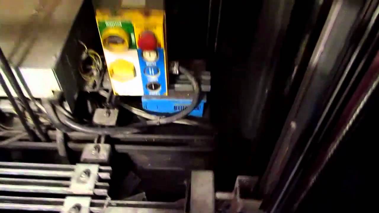 OTIS Elevator at hotel Riviera - Paris