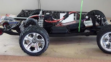 Traxxas Rustler - Changing Axle Shafts