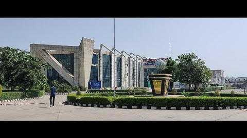 Dav University in 4k 😍