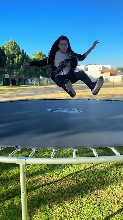 ¿Un triple en bongi? #acrobatics #rope #jumping #gym