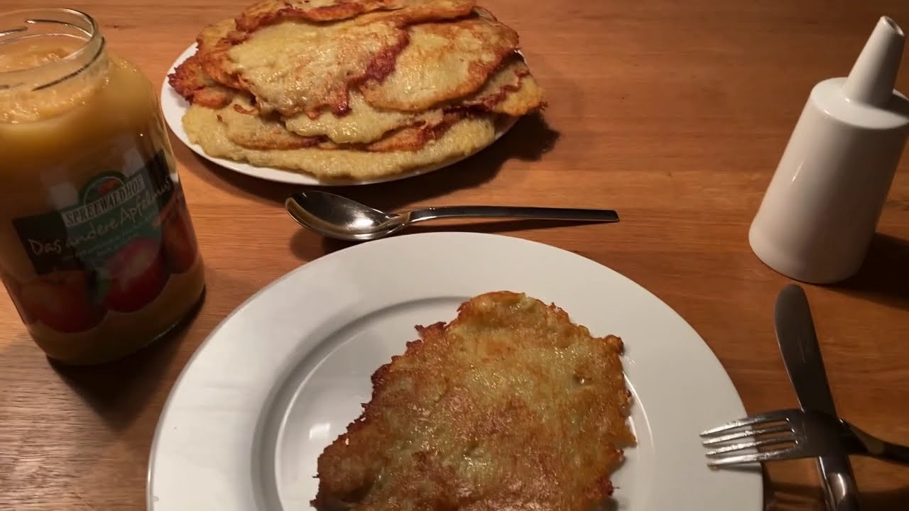 hausgemachte Kartoffelpuffer (Reibekuchen) - YouTube