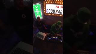 His reaction says it all #dj #phillydj