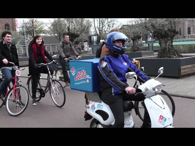 Domino's Pizza Safe Sound - Menselijk motorgeluid voor elektrische scooter class=