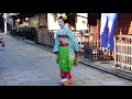 Geisha walking through the Gion Shirakawa of Kyoto | Geishaspotting | In search of Geisha