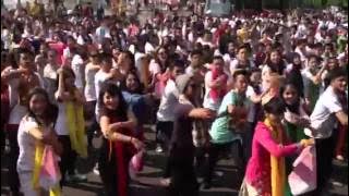 Flashmob Nandak Betawi Abang None Jakarta Terbesar #IndonesiaMenari